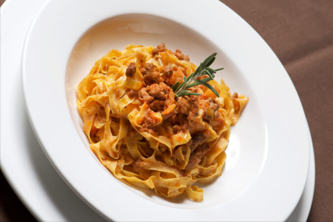 tagliatelle al ragu Italia